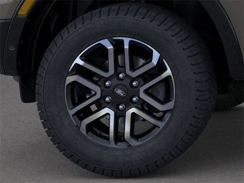 New 2025 Ford Ranger Lariat w/ FX4 Off-Road Package image 19