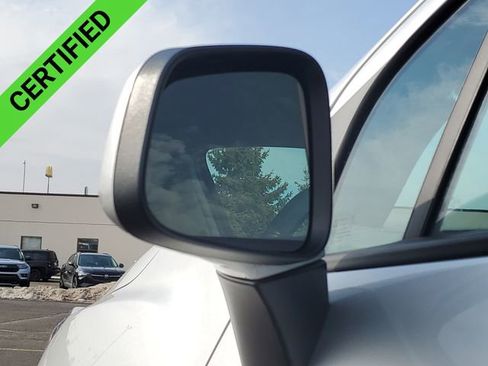 Used 2022 Chevrolet Trax LT w/ LT Convenience Package image 35