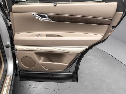 Used 2023 Genesis GV80 2.5T image 37