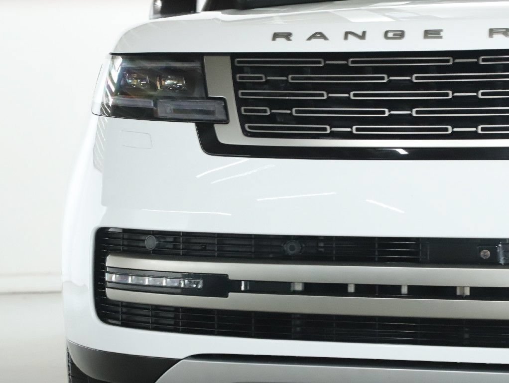 Certified 2025 Land Rover Range Rover SE AWD/4WD image 42