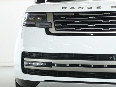 Used 2025 Land Rover Range Rover SE AWD/4WD image 42