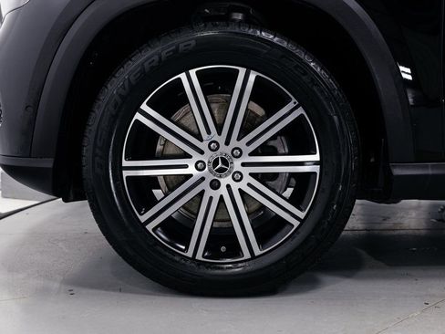 Certified 2026 Mercedes-Benz GLE 350 4MATIC image 37