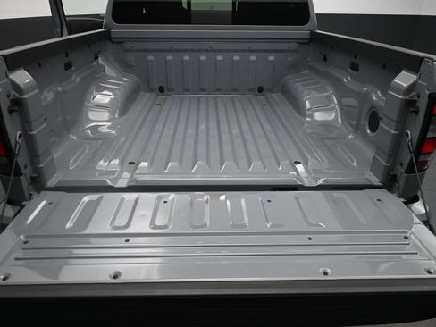 Used 2024 Nissan Frontier PRO-4X w/ Off-Road Protection Package AWD/4WD image 15