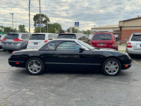 Used 2002 Ford Thunderbird image 13