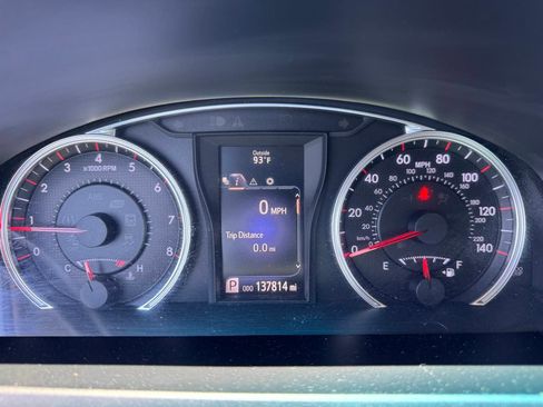 Used 2017 Toyota Camry SE FWD image 23