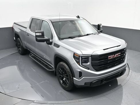 Used 2023 GMC Sierra 1500 Pro w/ Graphite Edition AWD/4WD image 17