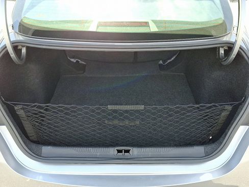 Used 2016 Chrysler 200 Limited w/ Convenience Group image 29