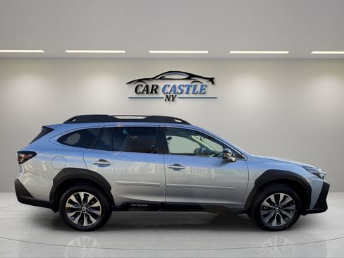 Used 2023 Subaru Outback Limited AWD/4WD image 6