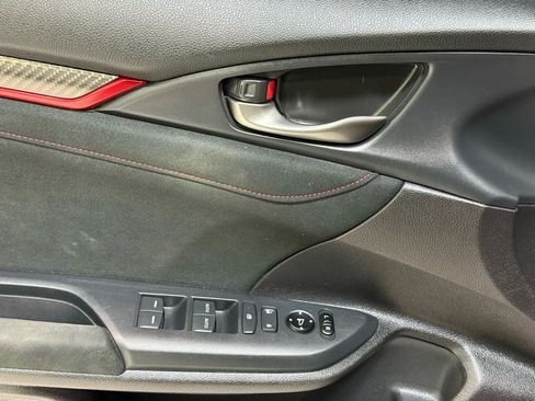 Used 2019 Honda Civic Type R image 13