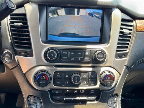 Used 2015 GMC Yukon Denali w/ Premium Package RWD image 7