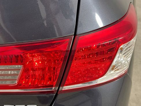 Used 2010 Lexus ES 350 w/ Preferred Accessory Package FWD image 34