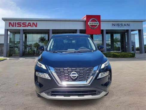 Certified 2022 Nissan Rogue SV image 11