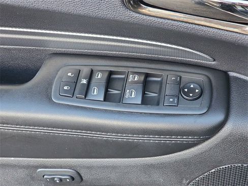 Used 2019 Dodge Durango GT image 29