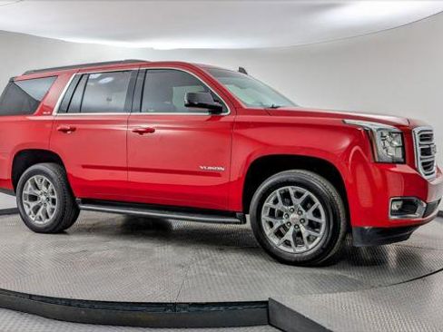 Used 2017 GMC Yukon SLE w/ SLE Value Package image 11