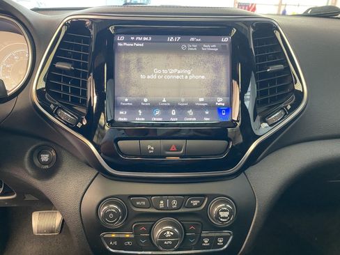 Used 2019 Jeep Cherokee High Altitude FWD image 24