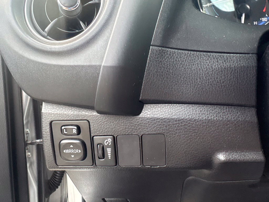 Used 2019 Toyota Corolla SE FWD image 26