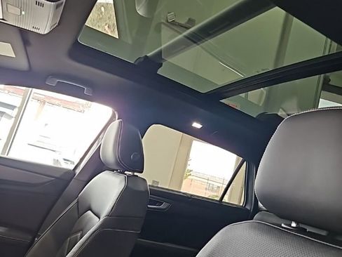 New 2026 Volkswagen Atlas Cross Sport SE AWD/4WD image 29