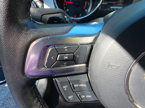 Used 2017 Ford Mustang Premium RWD image 19