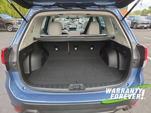 Used 2023 Subaru Forester Premium AWD/4WD image 18