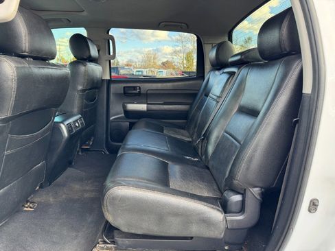 Used 2012 Toyota Tundra 4x4 CrewMax image 17