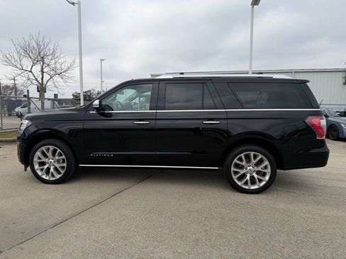 Used 2018 Ford Expedition Max Platinum image 2