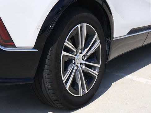 Certified 2024 Cadillac Lyriq Luxury RWD image 12