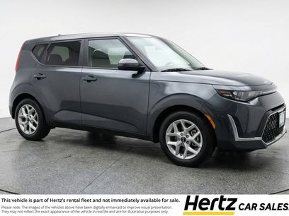 Used 2025 Kia Soul LX w/ LX Technology Package