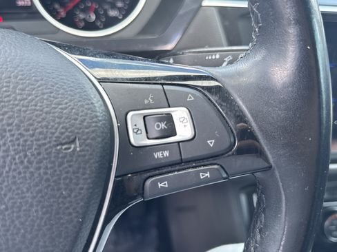 Used 2019 Volkswagen Tiguan SE w/ Panoramic Sunroof Package AWD/4WD image 30
