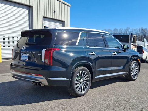 Used 2023 Hyundai Palisade Calligraphy image 6