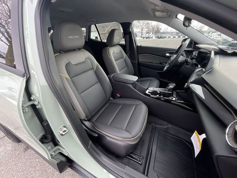 New 2026 Chevrolet Trax ACTIV w/ Driver Confidence Package image 24