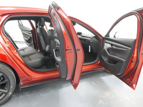 New 2026 MAZDA MAZDA3 2.5 S Hatchback w/ Premium Pkg FWD image 27