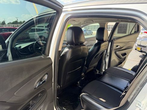 Used 2019 Buick Encore Preferred w/ LPO, Active Package FWD image 10