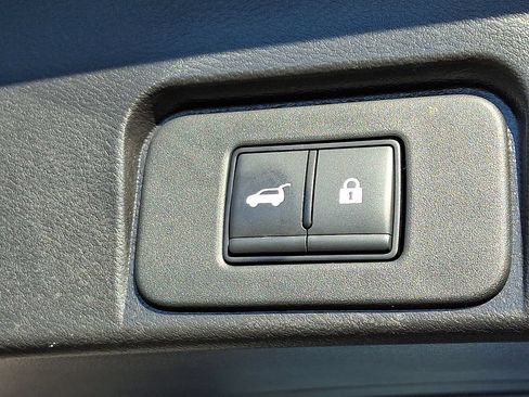 Certified 2023 Nissan Rogue SV w/ SV Premium B Package AWD/4WD image 32