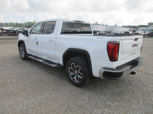 New 2026 GMC Sierra 1500 SLT w/ SLT Premium Package AWD/4WD image 9