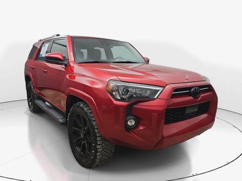 Used 2022 Toyota 4Runner SR5 RWD image 2