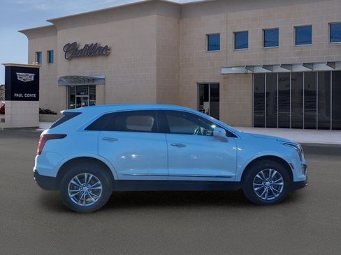 Certified 2024 Cadillac XT5 Premium Luxury w/ LPO, Floor Liner Package AWD/4WD image 4