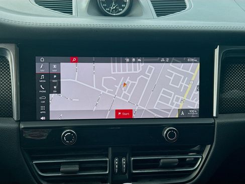 Used 2023 Porsche Macan S w/ Premium Package Plus image 13