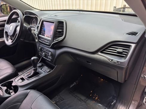 Used 2021 Jeep Cherokee Latitude Lux w/ Comfort/Convenience Group AWD/4WD image 13