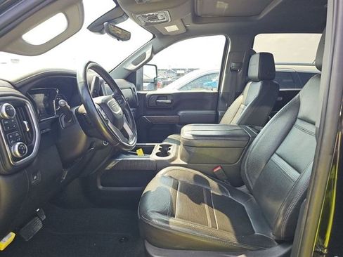 Used 2023 GMC Sierra 2500 Denali w/ Denali Black Diamond Edition AWD/4WD image 6
