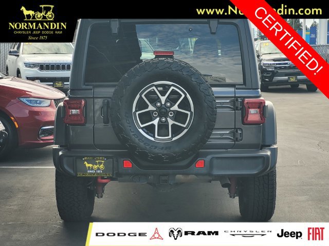 Certified 2025 Jeep Wrangler Unlimited Rubicon w/ Convenience Group AWD/4WD image 4