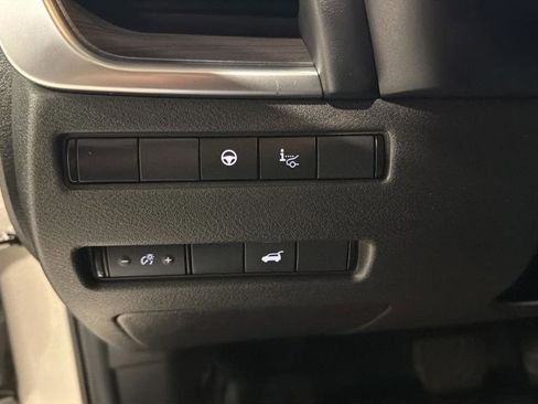 Used 2022 Nissan Rogue Platinum w/ Head-Up Display Package image 19