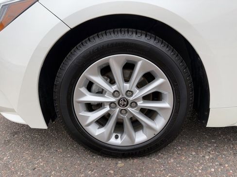 Certified 2021 Toyota Corolla XLE image 9