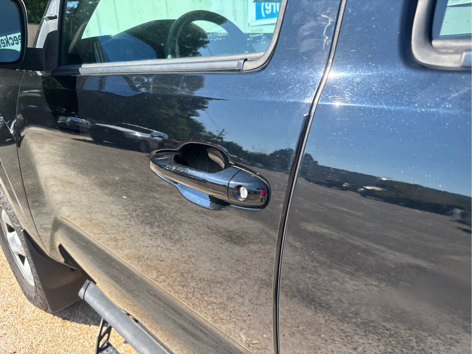 Used 2020 Toyota Tacoma SR AWD/4WD image 14