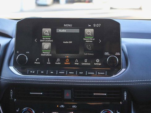 Used 2021 Nissan Rogue SL w/ Premium Package image 14