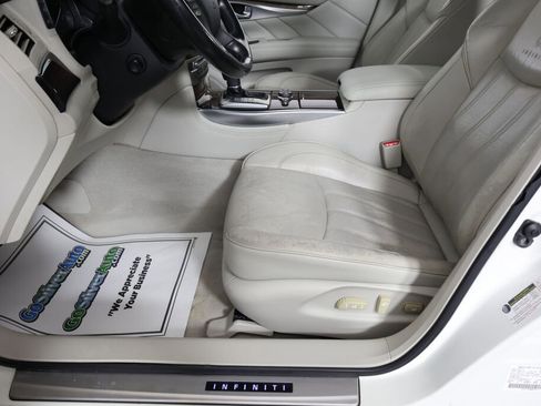 Used 2011 INFINITI M56 x w/ Deluxe Touring Pkg AWD/4WD image 13