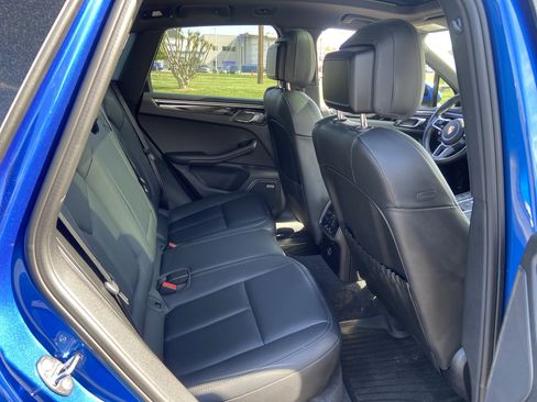 Used 2020 Porsche Macan image 19