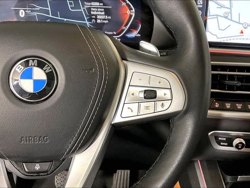 Used 2022 BMW X7 xDrive40i w/ Premium Package AWD/4WD image 17