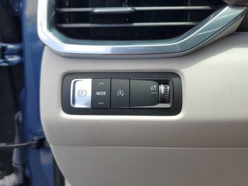 Used 2024 GMC Acadia Denali w/ Super Cruise Package FWD image 28