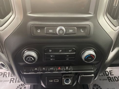 Certified 2022 Chevrolet Silverado 1500 Custom image 26