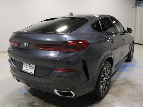 Used 2022 BMW X6 xDrive40i w/ M Sport Package image 8